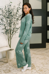 Hazel Blues® | Snowflake Sniffles Pajama Set in Hunter Green