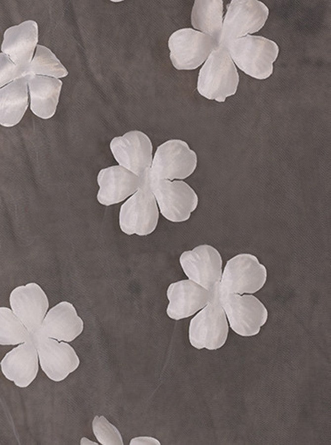 Cute Lace Flower Appliques One Tier Cut Edge Wedding Veil