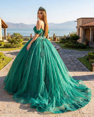 Emerald Green Ball-Gown Tulle Off-the-Shoulder Quinceanera Dresses