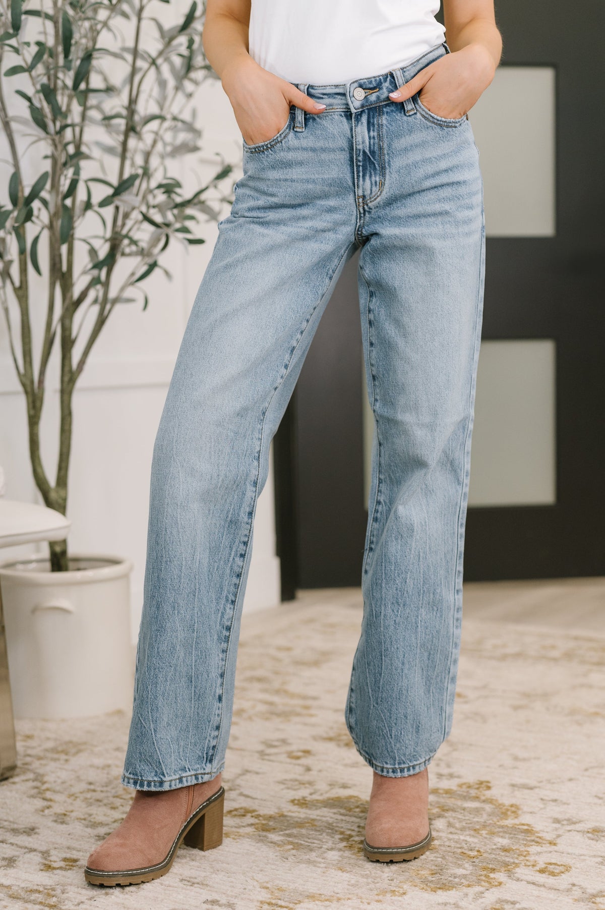 Hazel Blues® |  Heather Mid Rise Rigid Magic Straight